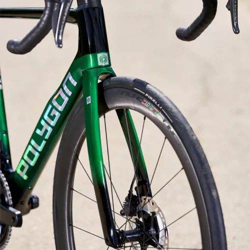 Polygon_Helios_A8_-_Ultegra_Di2_Carbon_Road_Bike_-_fork_ms
