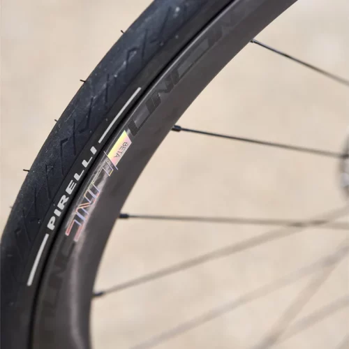 Polygon_Helios_A8_-_Ultegra_Di2_Carbon_Road_Bike_-_pirelli