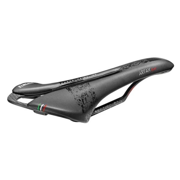 artax_oblique_800x Repente Artax Glm | Saddle Am| Black Mud | 142 Mm - Image 2