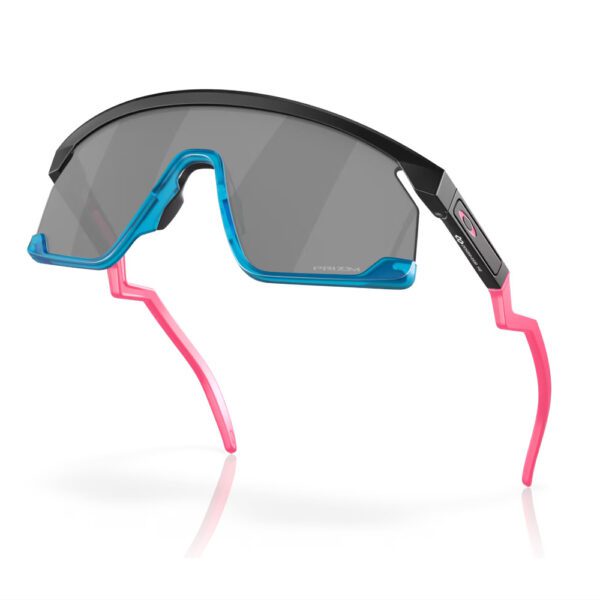 Oakley Sunglasses Unisex Bxtr 009280-0539 Matte Black Frame And Prizm Black Lenses - Image 4