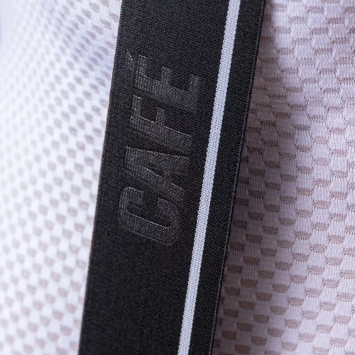 Embossed_Bib_-_Feature