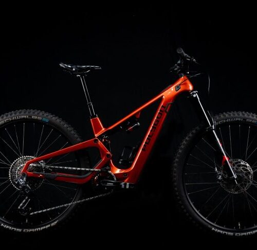 SiskiuTLE_Orange-29-ft-4-803x488