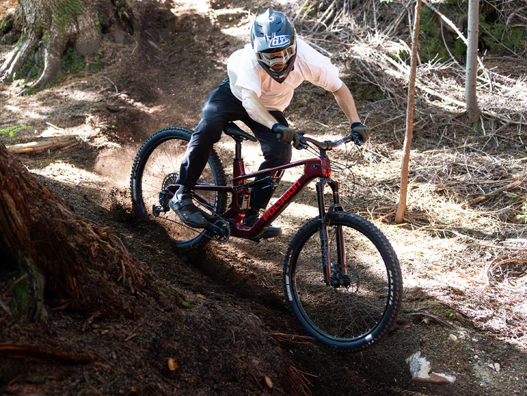 Polygon_Collosus_T8_-_Carbon_All-Mountain_Bike_mb_d Polygon_Collosus_T8_-_Carbon_All-Mountain_Bike_mb_d