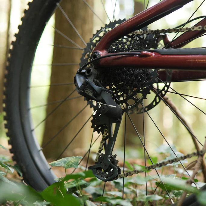 Polygon_Collosus_T8_-_Carbon_All-Mountain_Bike_ms_3b Polygon_Collosus_T8_-_Carbon_All-Mountain_Bike_ms_3b