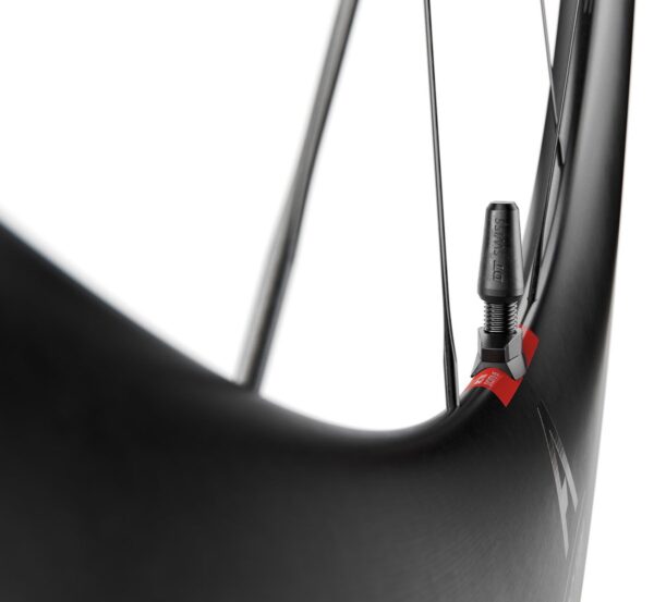 Dt Swiss Arc 1100 Dicut 65 Wheelset - Image 4