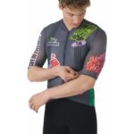 Cafe Du Cycliste Bergida Cafة Factory V2 Jersey Short Sleeve Men - Image 4