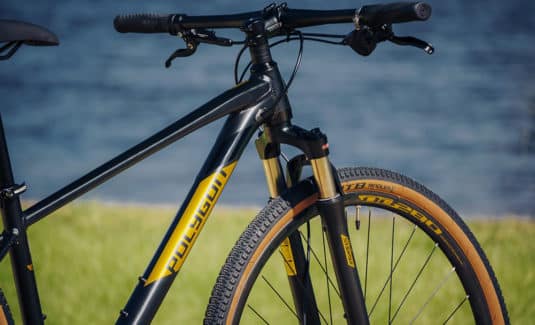 Accompanied-with-suspension-fork-to-smooth-out-the-ride-on-rough-terrains.-535x325