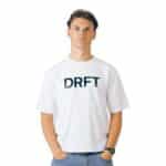 Dérive DRFT white T-shirt for men, front view on model, relaxed fit with DRFT chest print