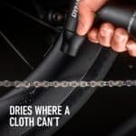 Dynamic AirForce Max drying a bike chain where a cloth cannot reach