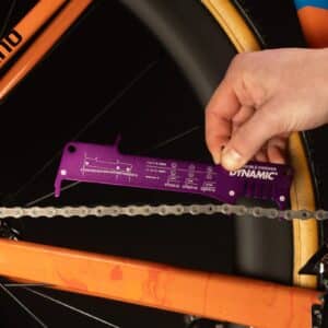 Checking chain wear on a road bike with the Dynamic Double Checker