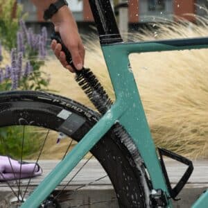 Dynamic So Long Brush cleaning the gap between the rear wheel and the seat tube