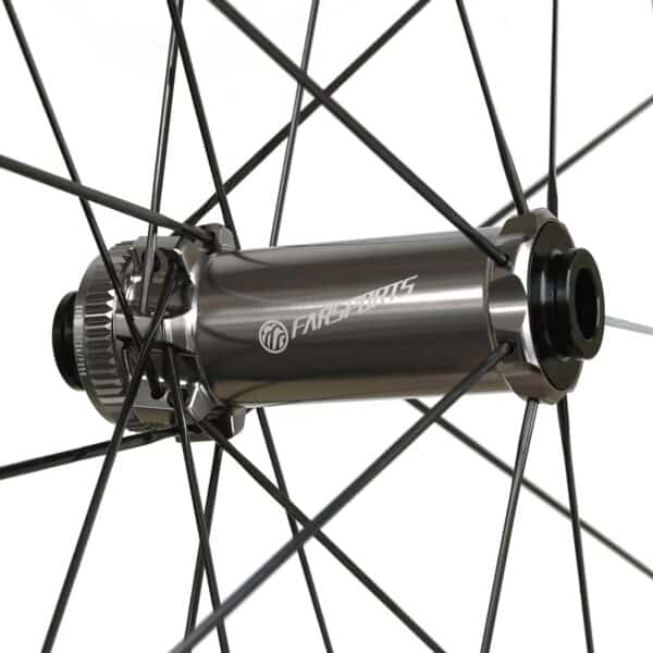 Close-up of the Farsports CH01F front hub with centre-lock rotor mount
