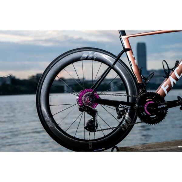 Farsports EVO C5 carbon wheelset fitted to a road bike