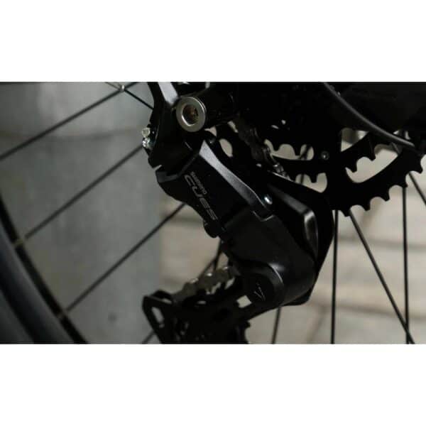 Shimano CUES RD-U4000 rear derailleur and 11-46T 9-speed cassette on the Polygon Siskiu D5 mountain bike