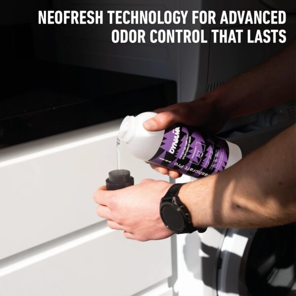 Measuring a cap of Dynamic Washcraft Pro: Neofresh technology for long-lasting odour control