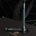 Farsports carbon thru axle kit TA01 – two carbon thru axles on the Farsports box