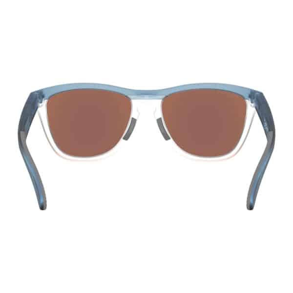 Inside view of the Oakley Frogskins Range XL showing the Unobtainium nosepads and rose-base Prizm lens