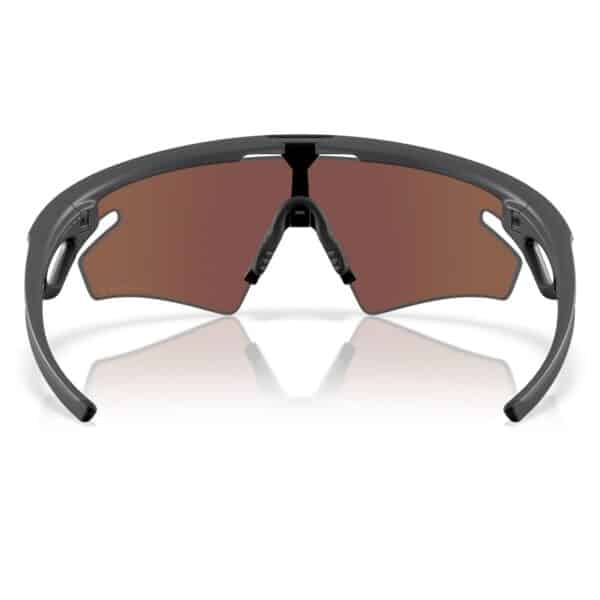 Inside view of the Oakley Sphaera Slash Matte Carbon frame and Prizm Deep Water Polarized lens
