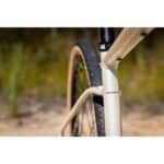 Seat stay and Vee Tire Rail Frenzy 700x40 tyre showing clearance on the Polygon Tambora G4