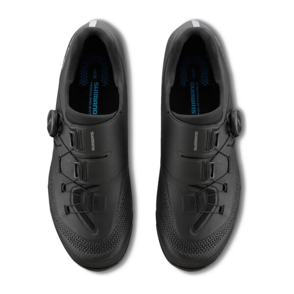 Shimano SH-XC503 shoes from above, BOA L6C dial and surround-wrap upper