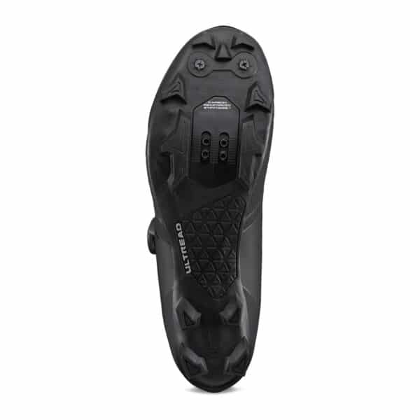 Sole of the Shimano SH-XC503 with ULTREAD rubber outsole, SPD cleat pocket and toe spike mounts