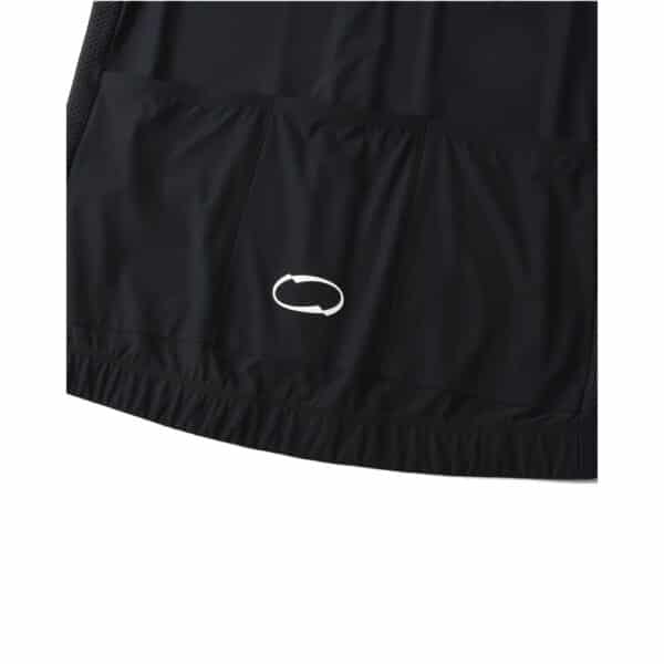 UKE RC200 cycling jersey rear pockets and hem, Black